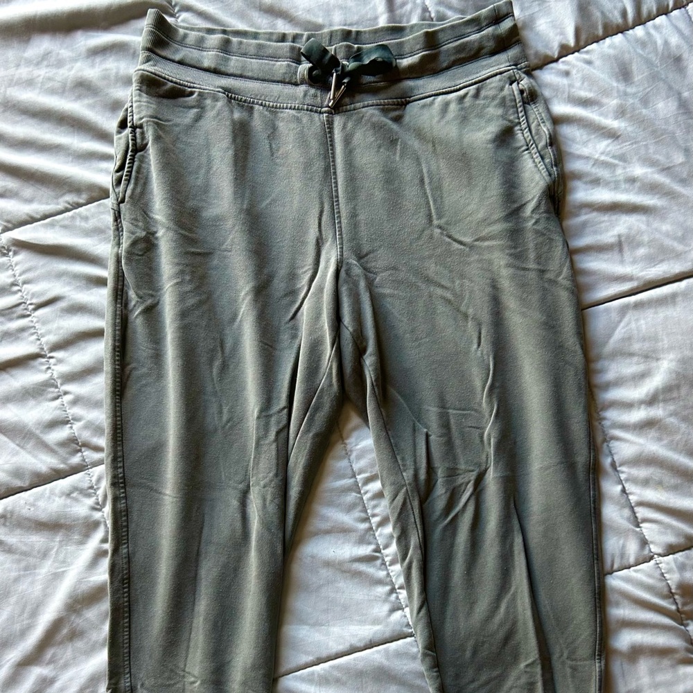 Athleta Balance Olive Jogger Pants